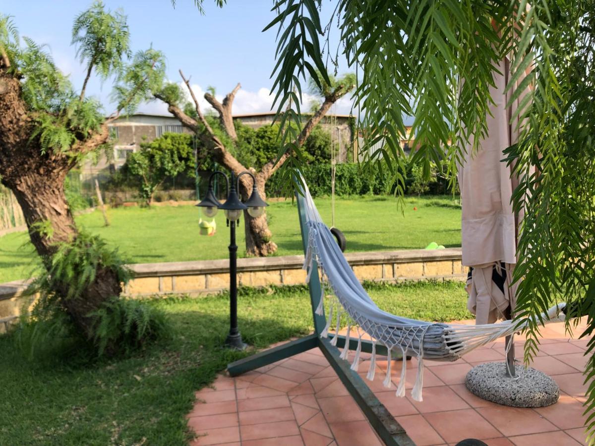 Villa Del Gaudio Rooms & Apartments Кастелламмаре-ди-Стабия Экстерьер фото