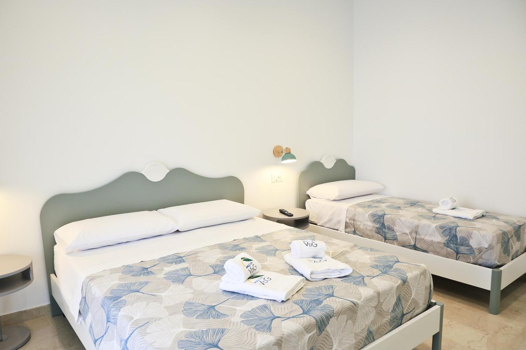 Villa Del Gaudio Rooms & Apartments Кастелламмаре-ди-Стабия Экстерьер фото